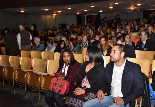 LUS 0323 (1520 visites) LUS 0323