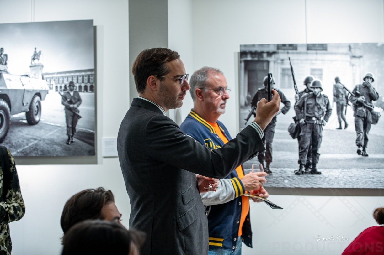 Exposição fotográfica de Alfredo Cunha