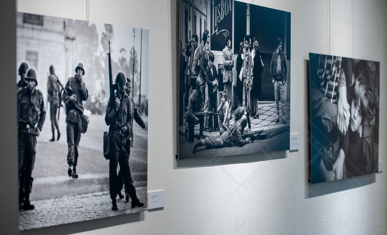 Exposição fotográfica de Alfredo Cunha