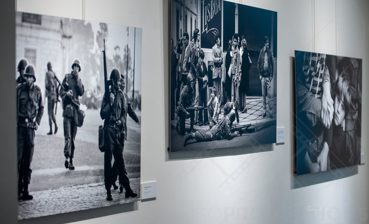 Exposição fotográfica de Alfredo Cunha